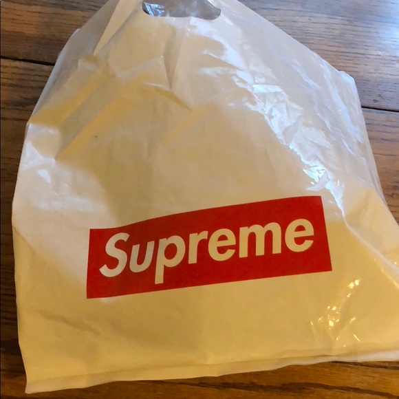 Supreme Levi’s Pinstripe Denim Trucker Jacket - Picture 1 of 3